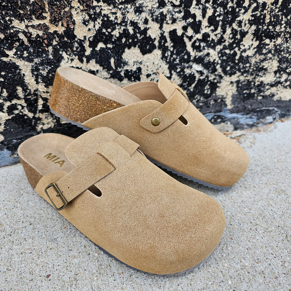 Mia Platform Clog In Taupe