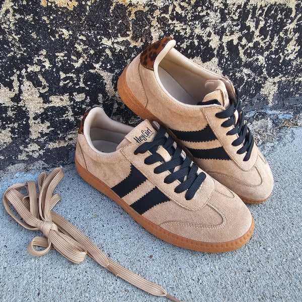 Corkys Heads Up Camel Sneakers