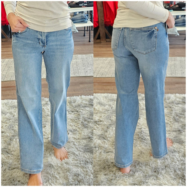 Judy Blue Mid Rise Straight Leg