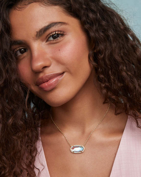 Elisa Fold Statement Short Pendant Di
