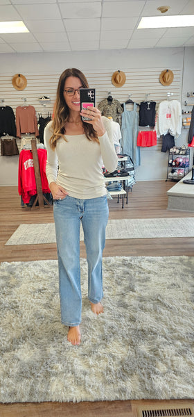 Judy Blue Mid Rise Straight Leg