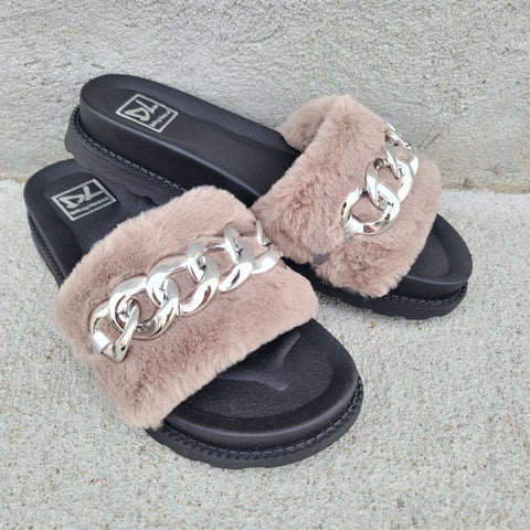 Faux Fur Slide Sandal In Taupe